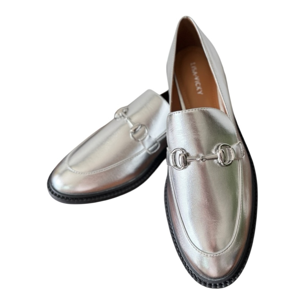 Lisa Vicky Zany Silver Metallic Loafers Size 8.5 NIB Slip On Flat Shoes